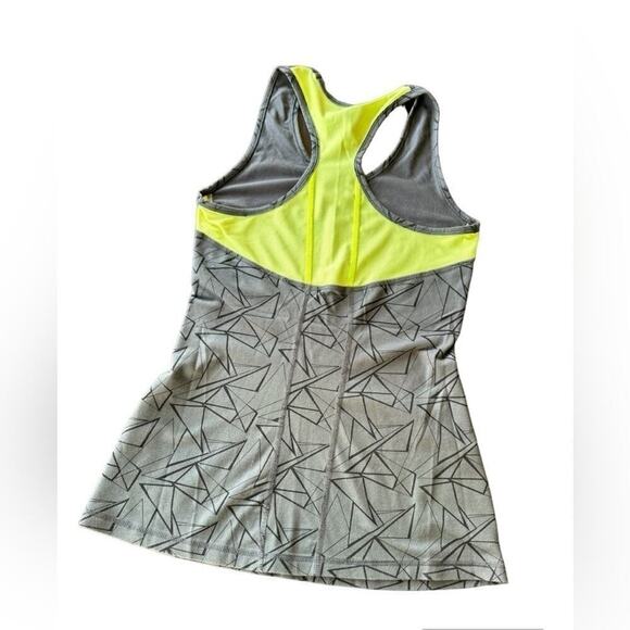 Nike Dry Fit Tank Top Womens Size Medium Trainer Workout Top Gray and Yellow - Picture 2 of 7